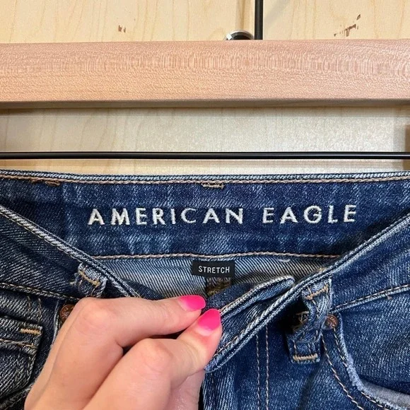American Eagle Mom Jeans - Picture 3 of 5
